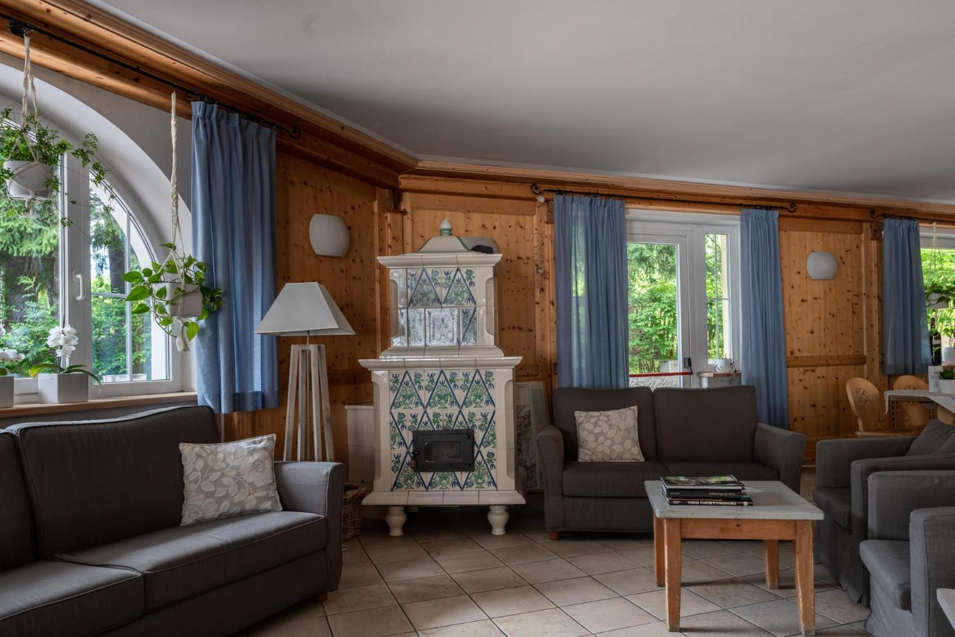 Hotel Bella di Bosco Malè Esterno foto