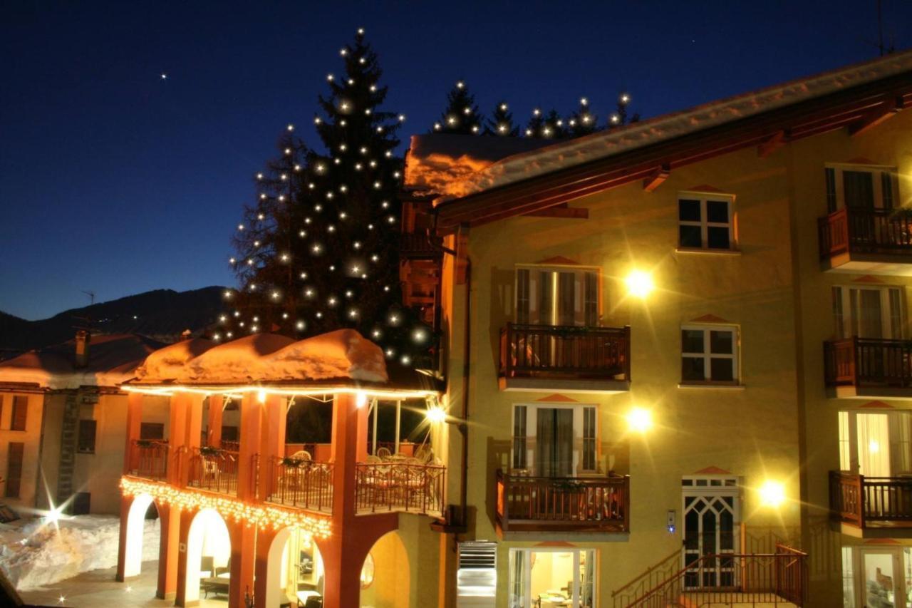 Hotel Bella di Bosco Malè Esterno foto
